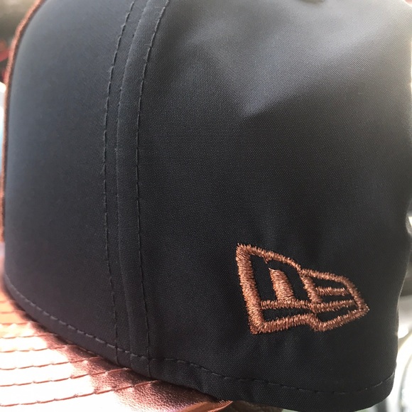 Astro Championship Hat - Picture 5 of 5